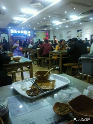 一碗油茶的千般滋味——走进王如意油茶馆（一店）的慢时光